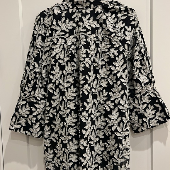Anthropologie B&W Popover Blouse - Picture 16 of 16